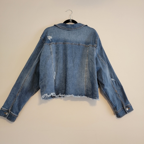 Evri Distressed Freyed edge Jean Jacked - Picture 3 of 7